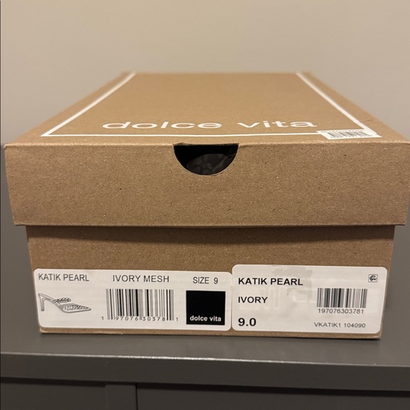 Dolce Vita Pearl Embellished Cream Mules - Picture 6 of 6